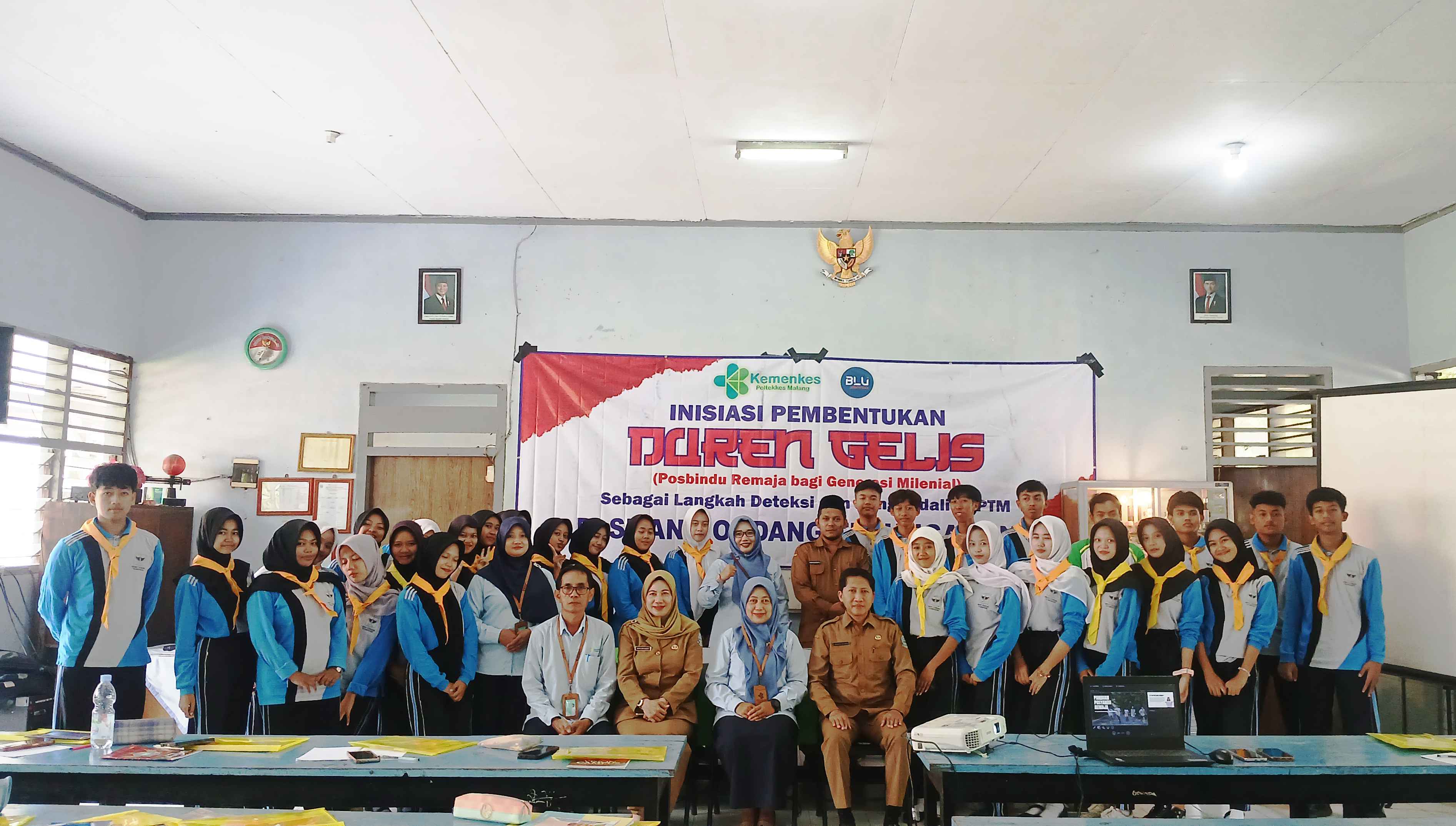 PENGABMAS SMA NEGERI 1 GONDANG TULUNGAGUNG - (Ada 4 foto)